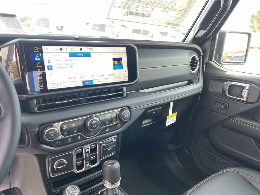 New 2025 Jeep Gladiator Sport image 11