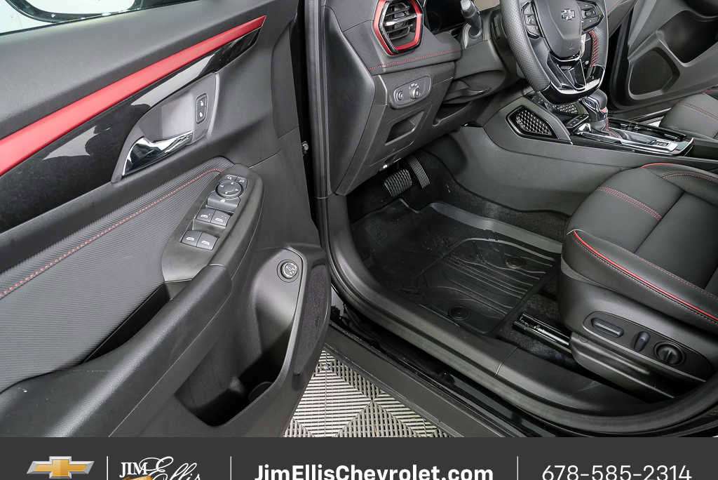 New 2026 Chevrolet TrailBlazer RS w/ Convenience Package AWD/4WD image 7