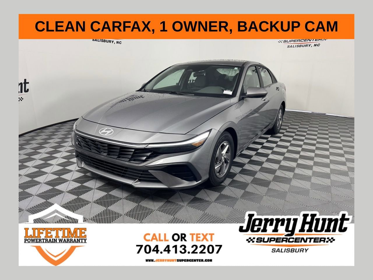 Used 2025 Hyundai Elantra SE image 1