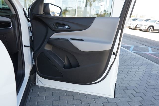 Used 2022 Chevrolet Equinox LS w/ LS Convenience Package FWD image 15