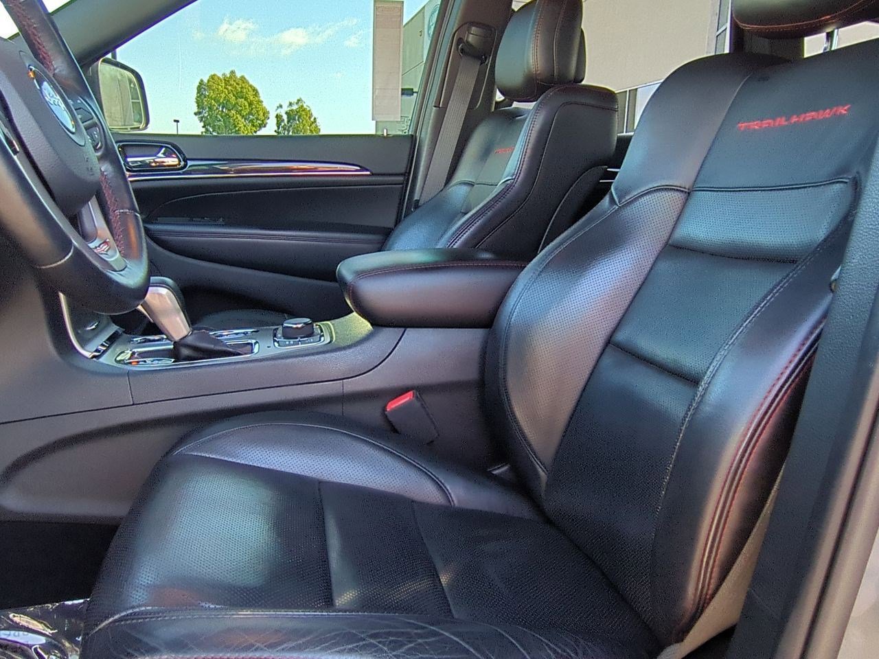 Used 2021 Jeep Grand Cherokee Trailhawk w/ Trailhawk Luxury Group image 20