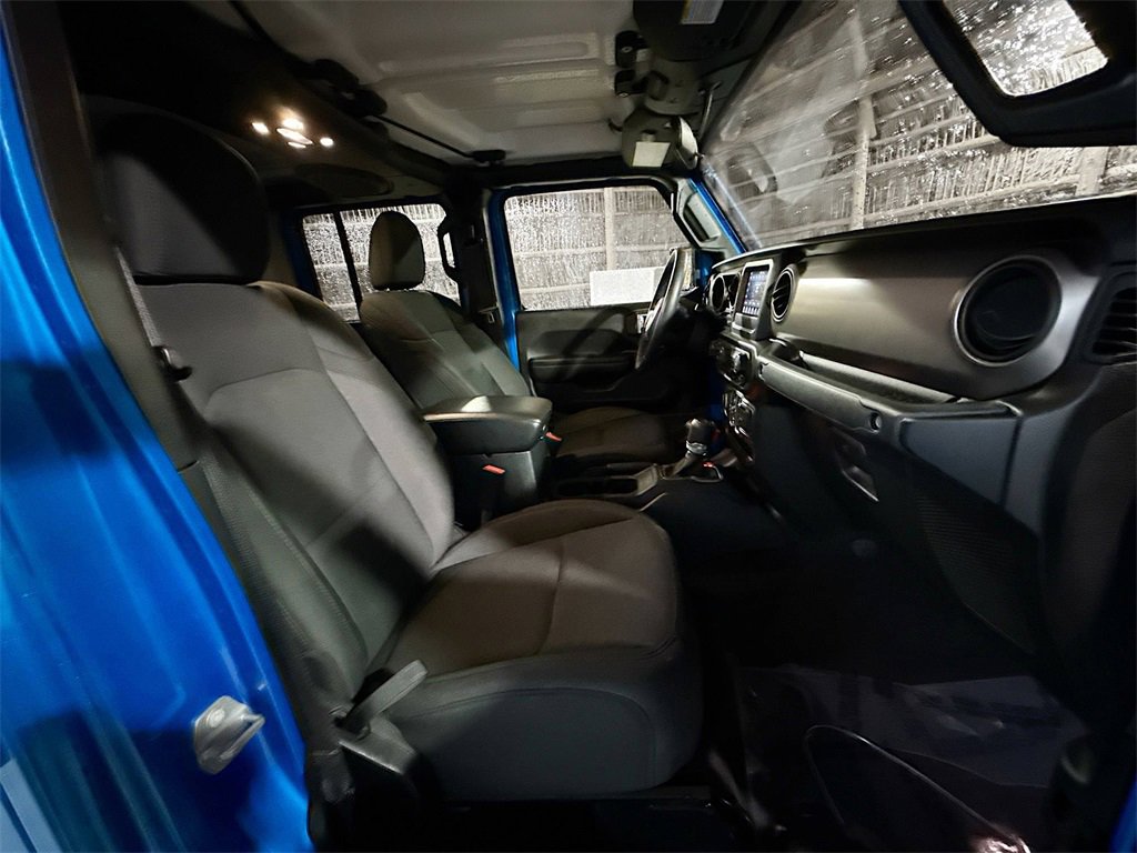 Used 2021 Jeep Gladiator Willys image 28