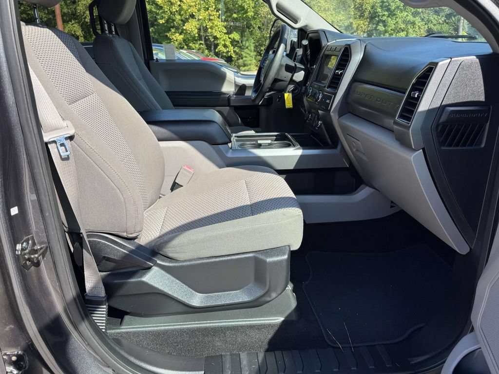 Used 2019 Ford F250 XLT w/ XLT Premium Package AWD/4WD image 14