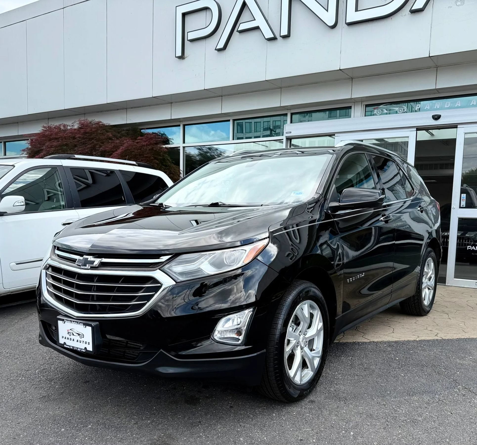 Used 2018 Chevrolet Equinox Premier AWD/4WD image 3