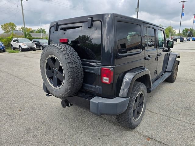 Used 2012 Jeep Wrangler Unlimited Sahara image 3