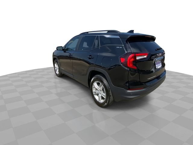 Used 2023 GMC Terrain SLE w/ Driver Convenience Package FWD image 8