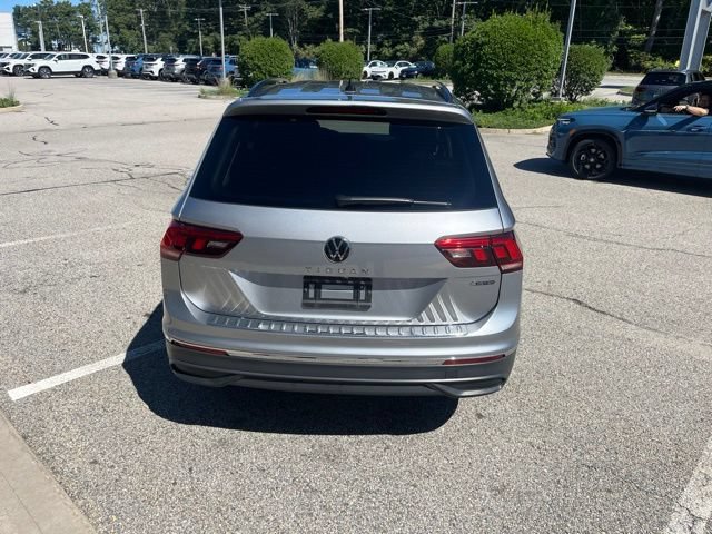 Used 2024 Volkswagen Tiguan S AWD/4WD image 3