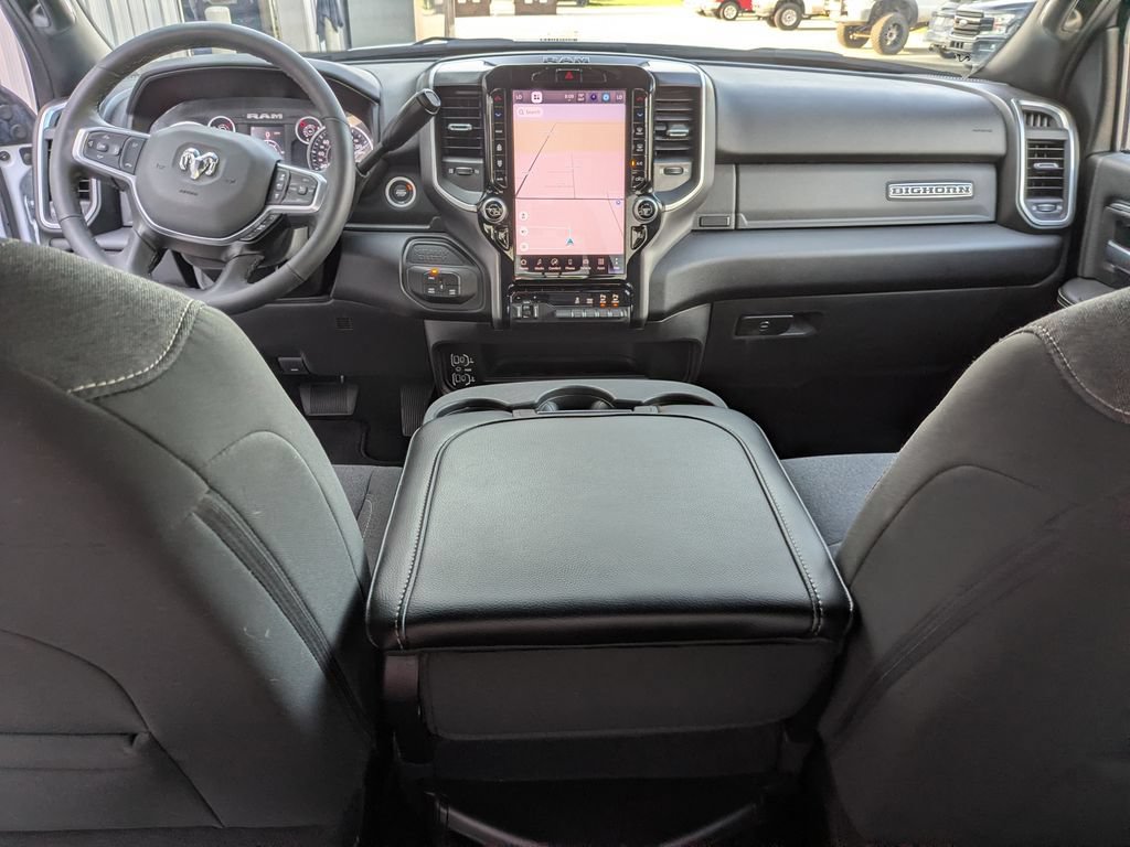 Used 2025 RAM 2500 Big Horn AWD/4WD image 12