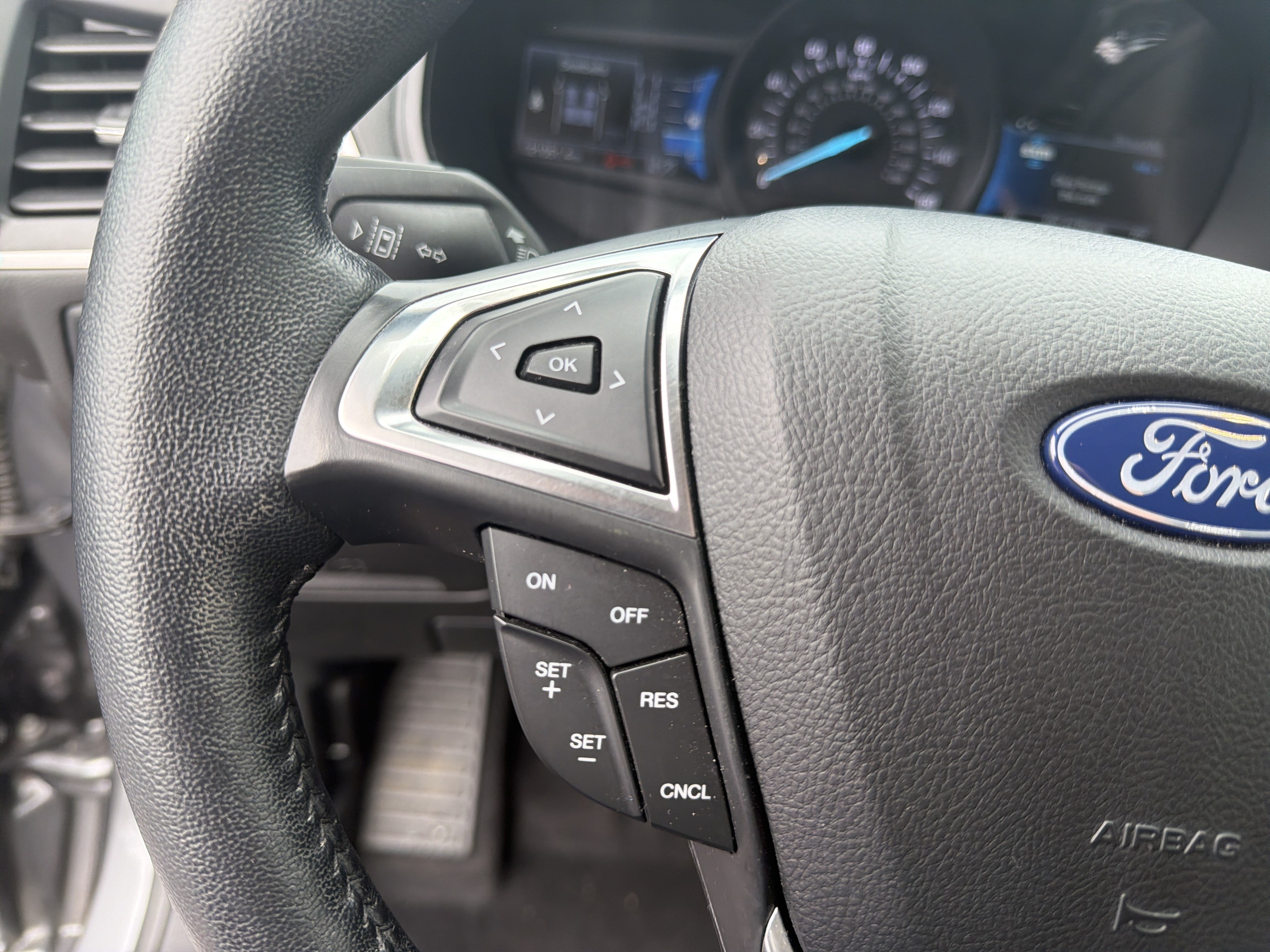 Certified 2022 Ford Edge SEL w/ Convenience Package AWD/4WD image 37