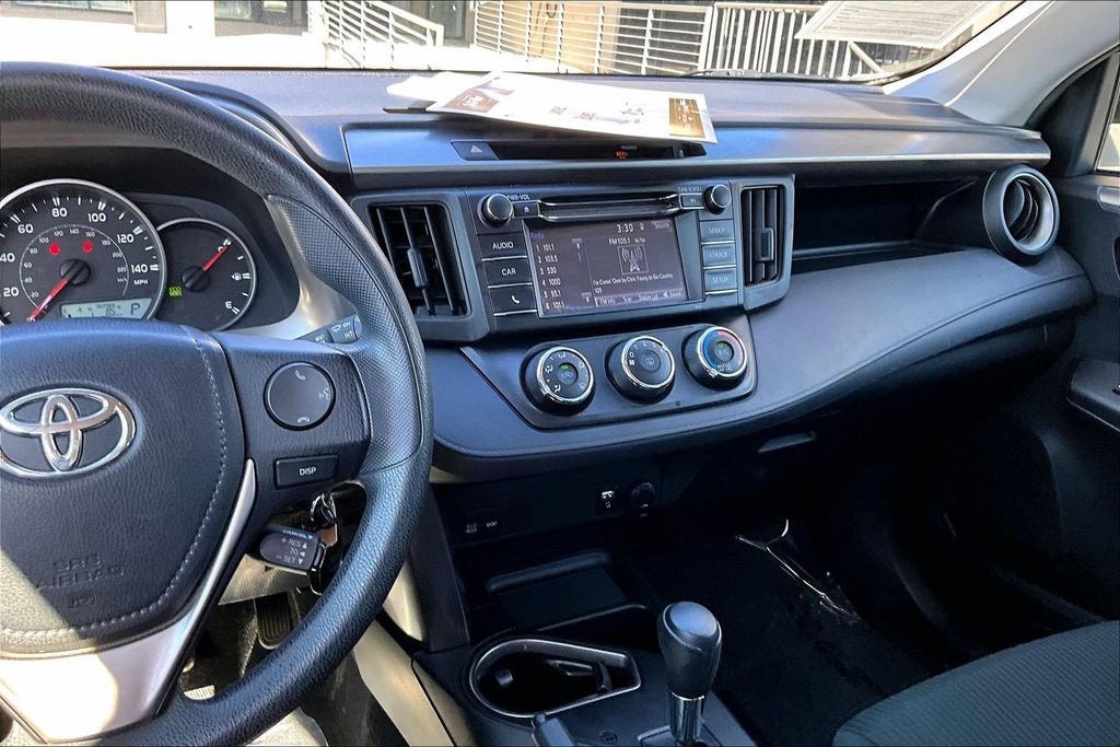 Used 2016 Toyota RAV4 LE FWD image 9