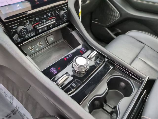 Certified 2024 Jeep Grand Cherokee Overland w/ Luxury Tech Group IV AWD/4WD image 29