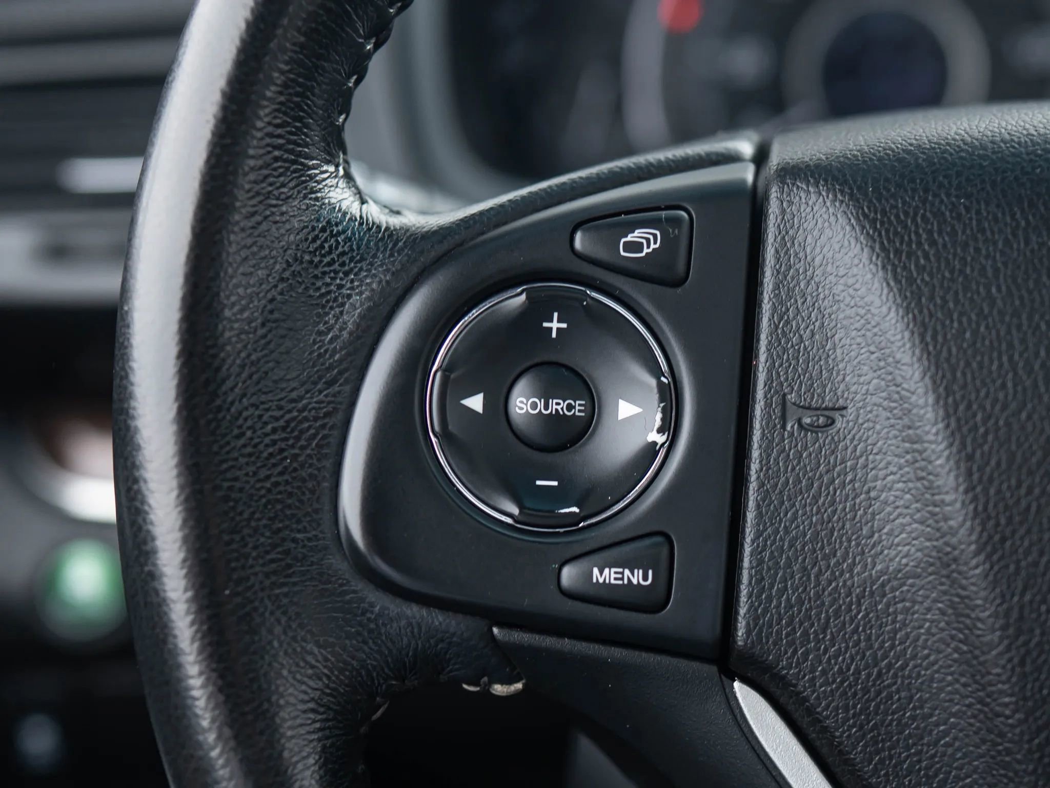 Used 2016 Honda CR-V EX-L image 39