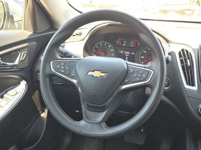 Used 2024 Chevrolet Malibu LT FWD image 32