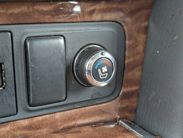 Used 2018 Nissan Armada Platinum w/ Captain Seat Package RWD image 27