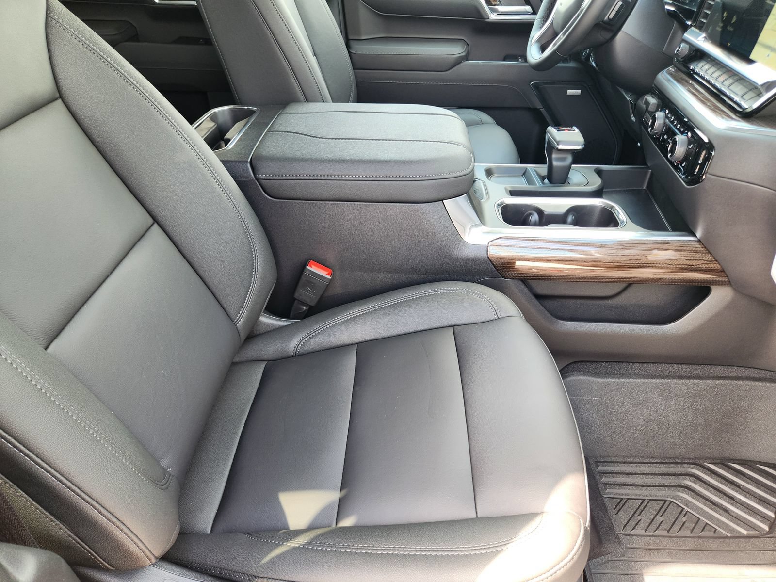 New 2026 Chevrolet Silverado 1500 LT Trail Boss w/ LT Trail Boss Premium Package AWD/4WD image 14