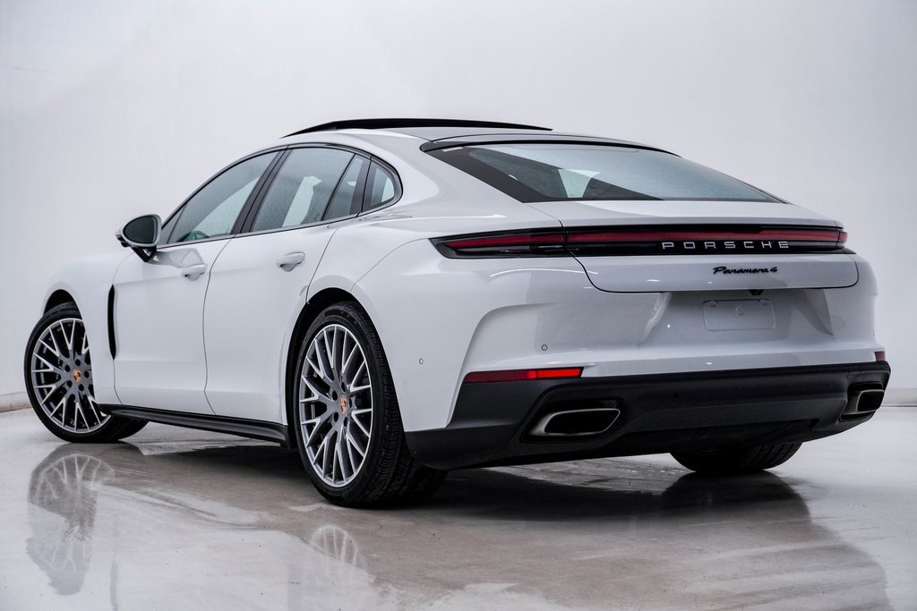 Certified 2025 Porsche Panamera 4 image 3