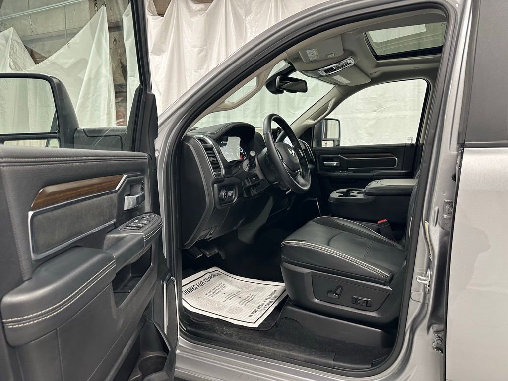 Used 2024 RAM 3500 Laramie image 10