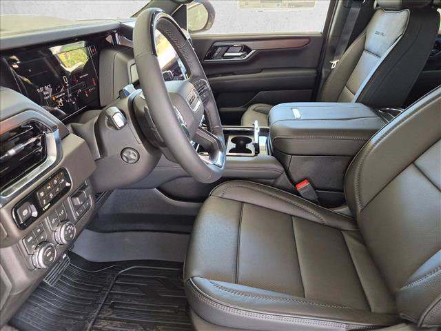 New 2026 GMC Yukon XL Denali w/ Denali Reserve Package AWD/4WD image 4