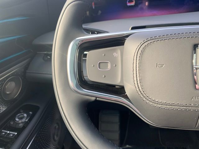 New 2025 Lincoln Nautilus Reserve image 22