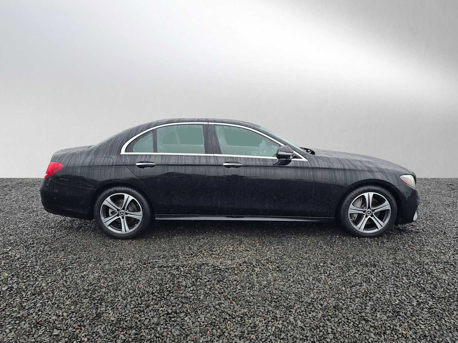 Used 2020 Mercedes-Benz E 350 Sedan image 2
