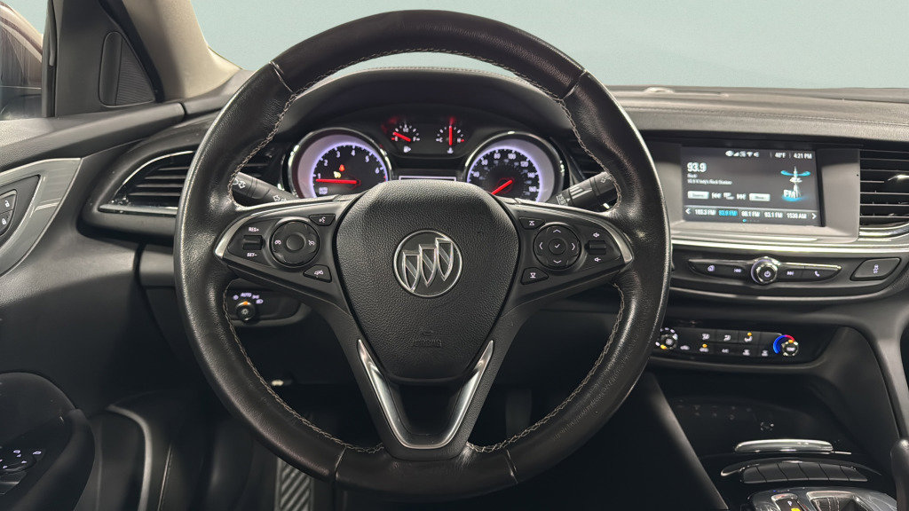 Used 2018 Buick Regal Preferred image 36