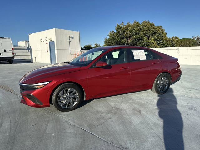 Used 2024 Hyundai Elantra SEL image 17