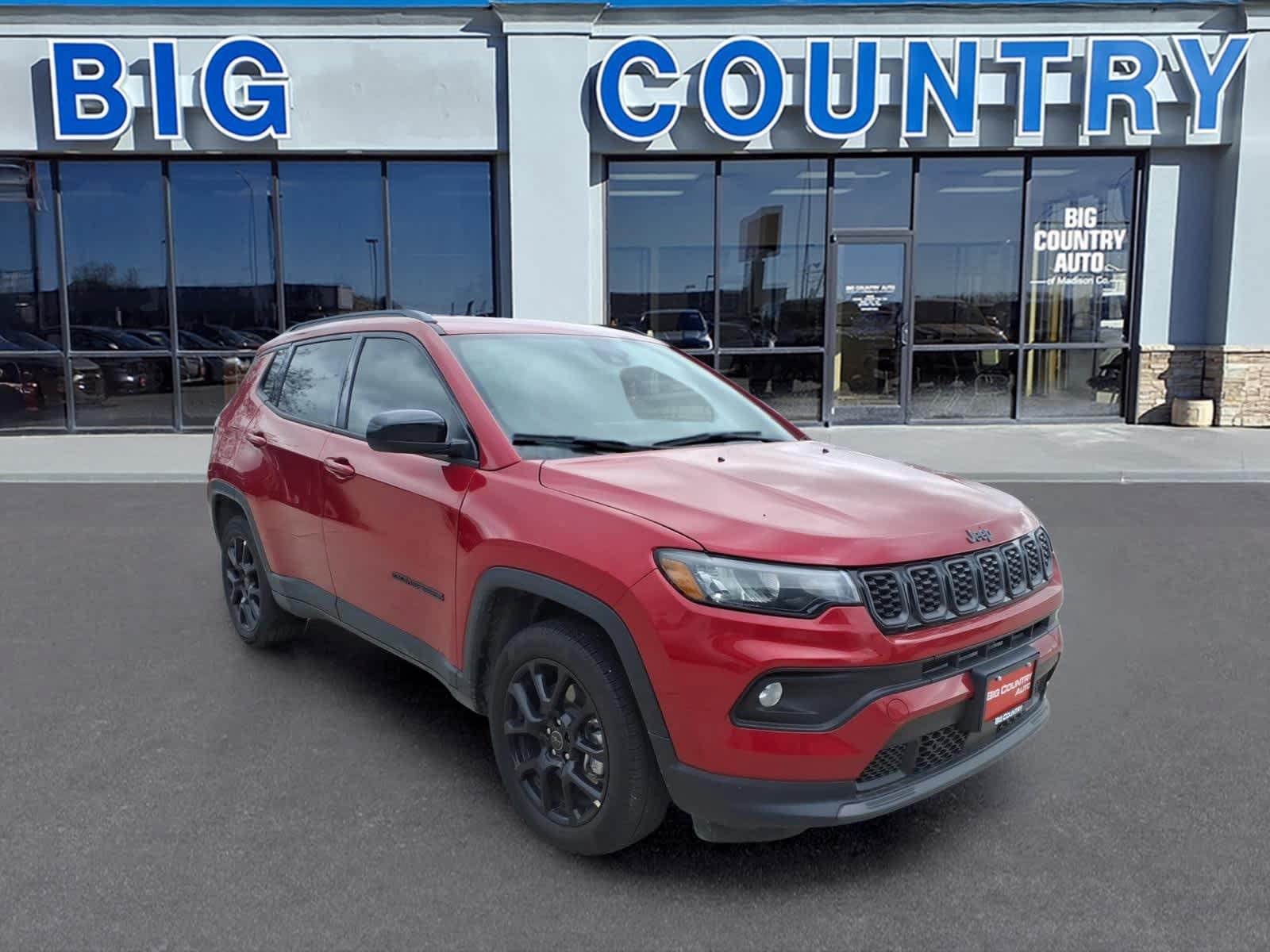 Used 2026 Jeep Compass Latitude AWD/4WD image 3