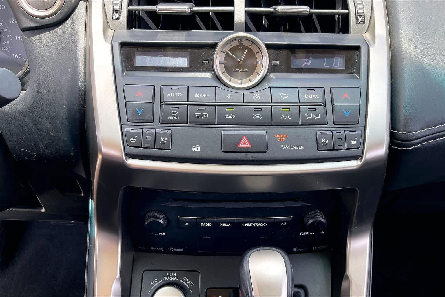 Used 2015 Lexus NX 200t FWD w/ Luxury Package image 32