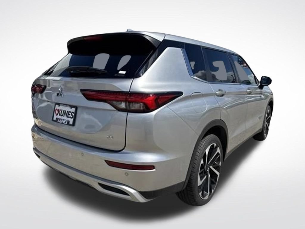 Used 2022 Mitsubishi Outlander SE AWD/4WD image 15