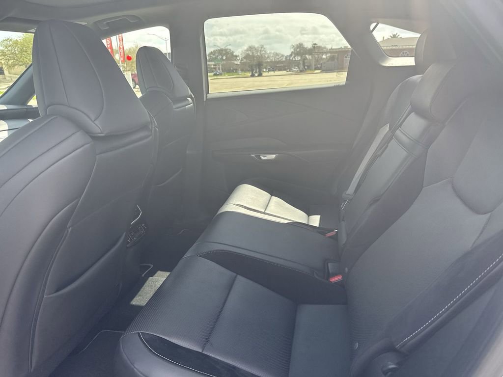 Used 2023 Lexus RX 500h F Sport image 30