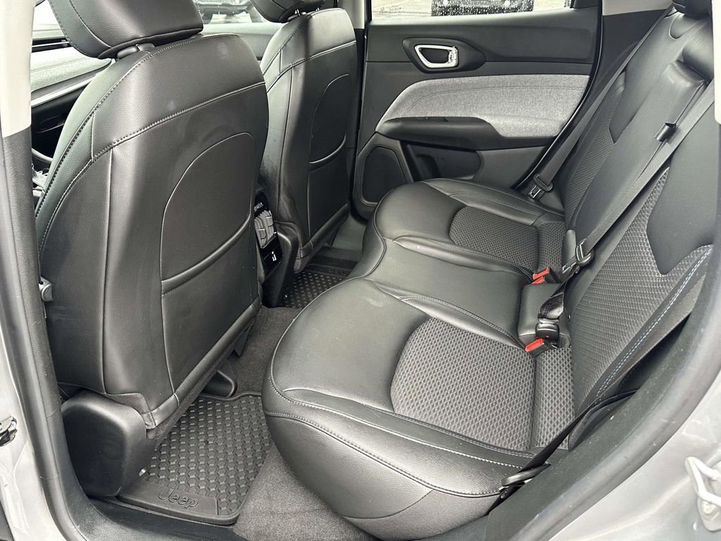 Used 2022 Jeep Compass Latitude w/ Convenience Group image 12