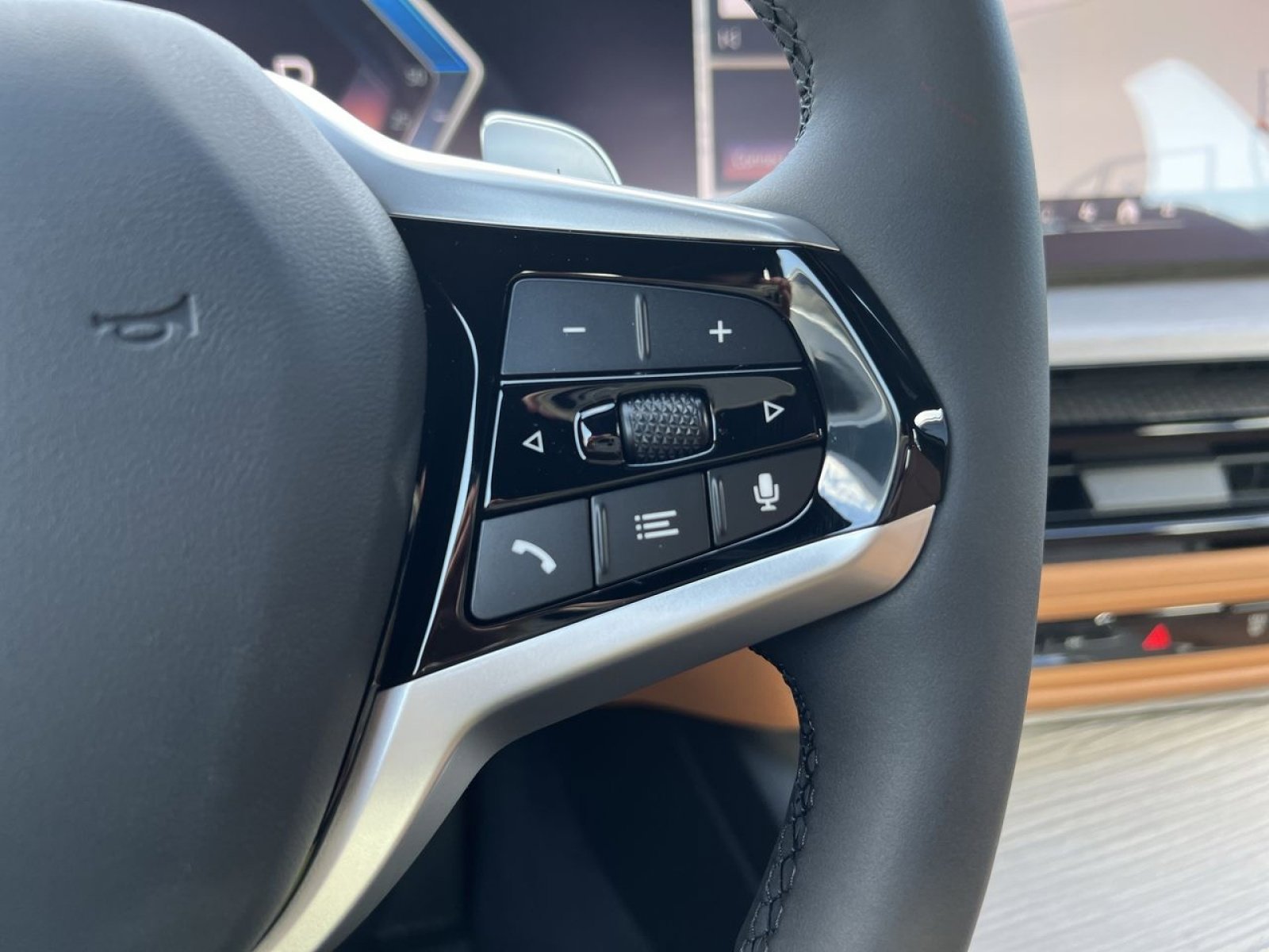 New 2026 BMW 330i xDrive Sedan w/ Premium Package image 29