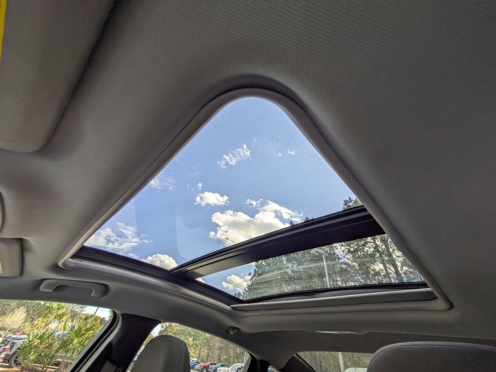 Used 2020 Chevrolet Malibu LT image 20