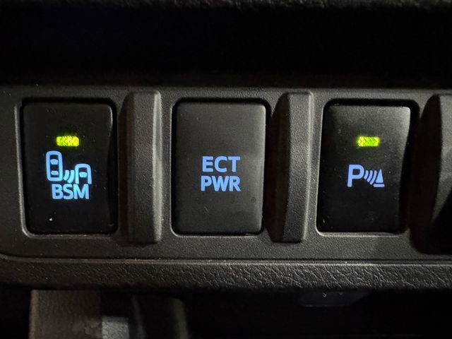 Certified 2019 Toyota Tacoma TRD Off-Road image 19