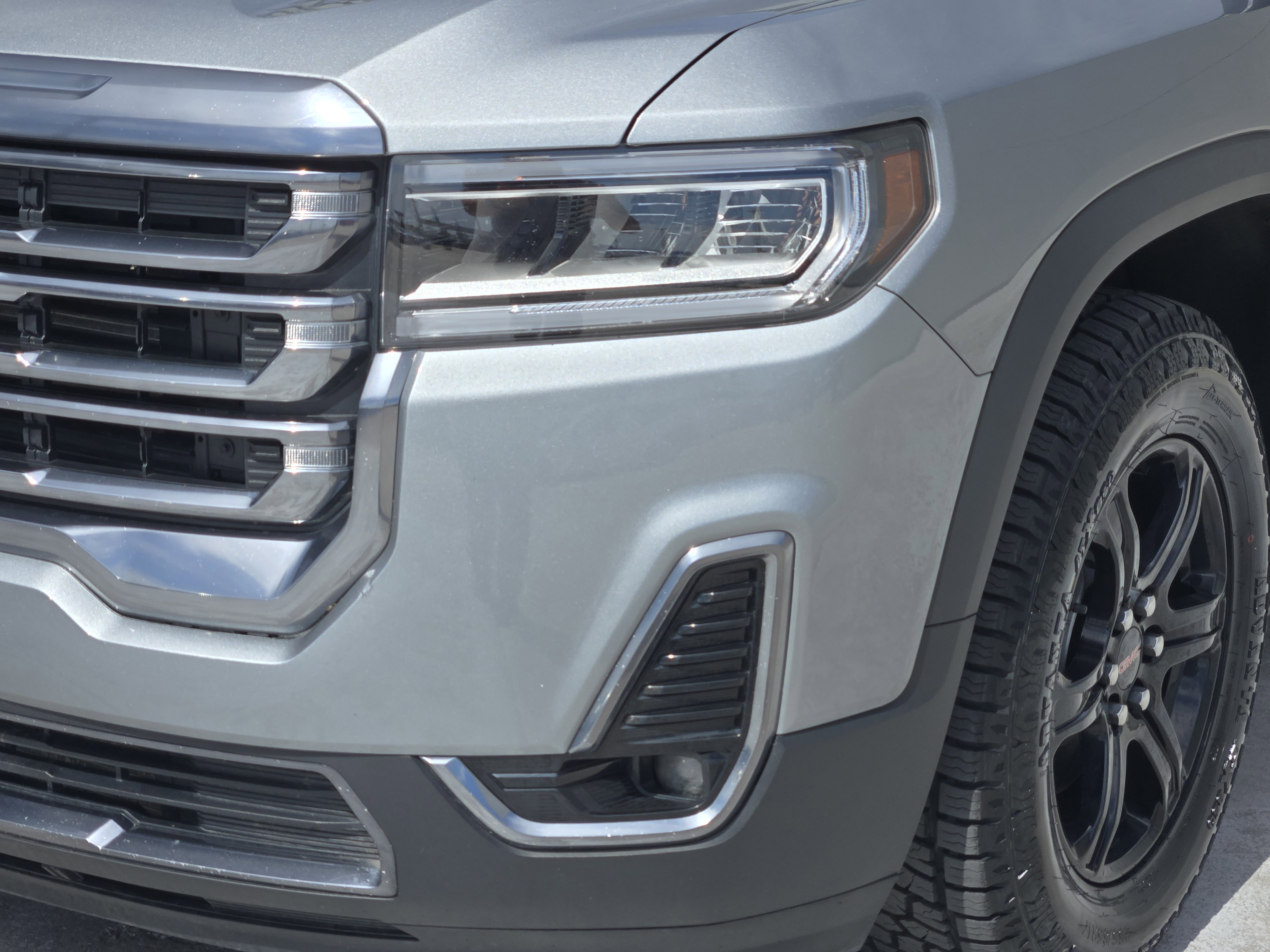 Used 2023 GMC Acadia AT4 w/ Preferred Package image 11