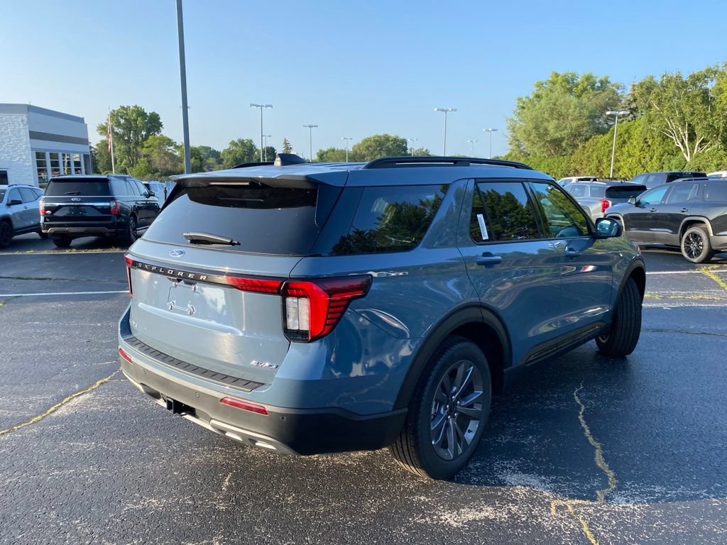 New 2026 Ford Explorer Active w/ Active Comfort Package AWD/4WD image 4