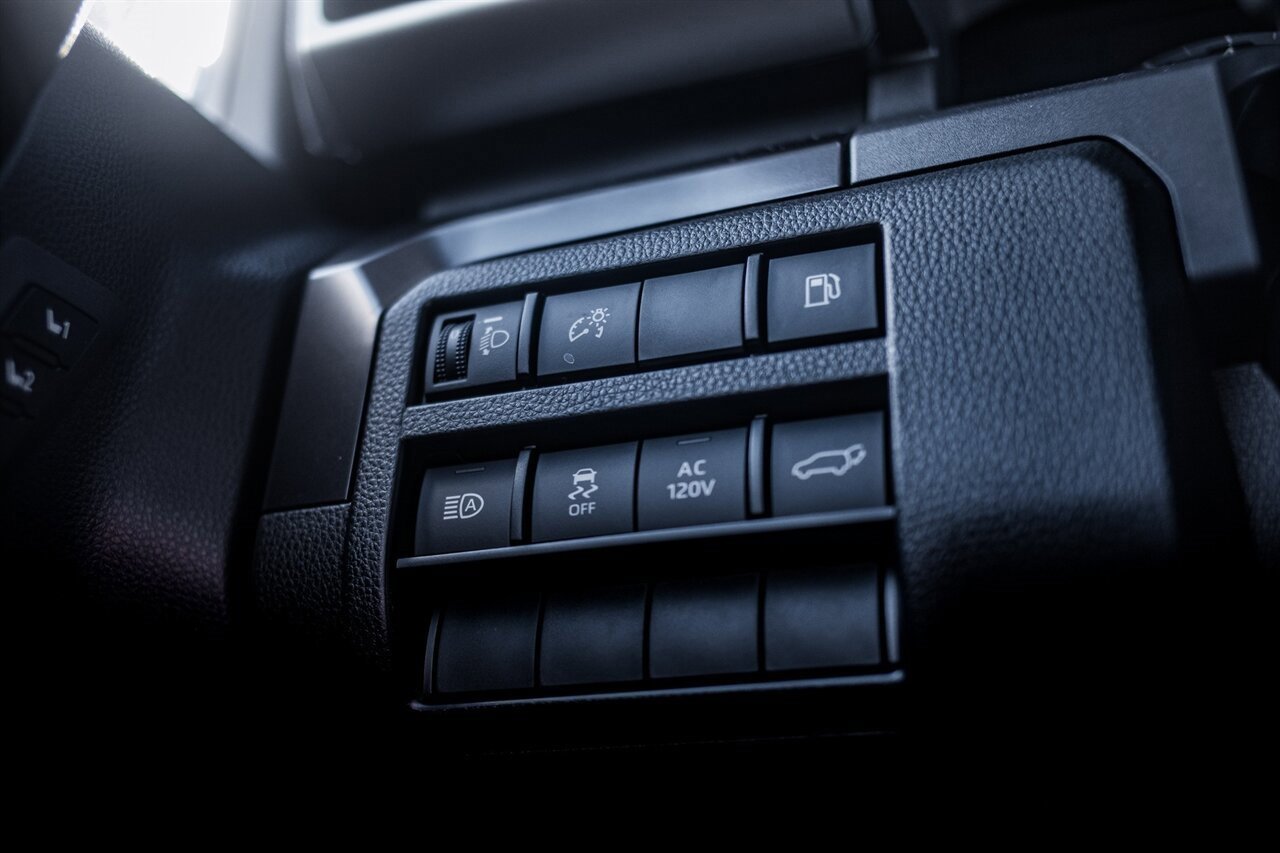 Used 2025 Toyota 4Runner TRD Off-Road Premium image 22