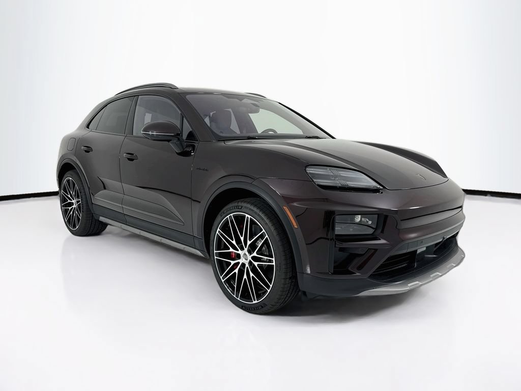 Certified 2025 Porsche Macan Turbo Electric AWD/4WD image 7
