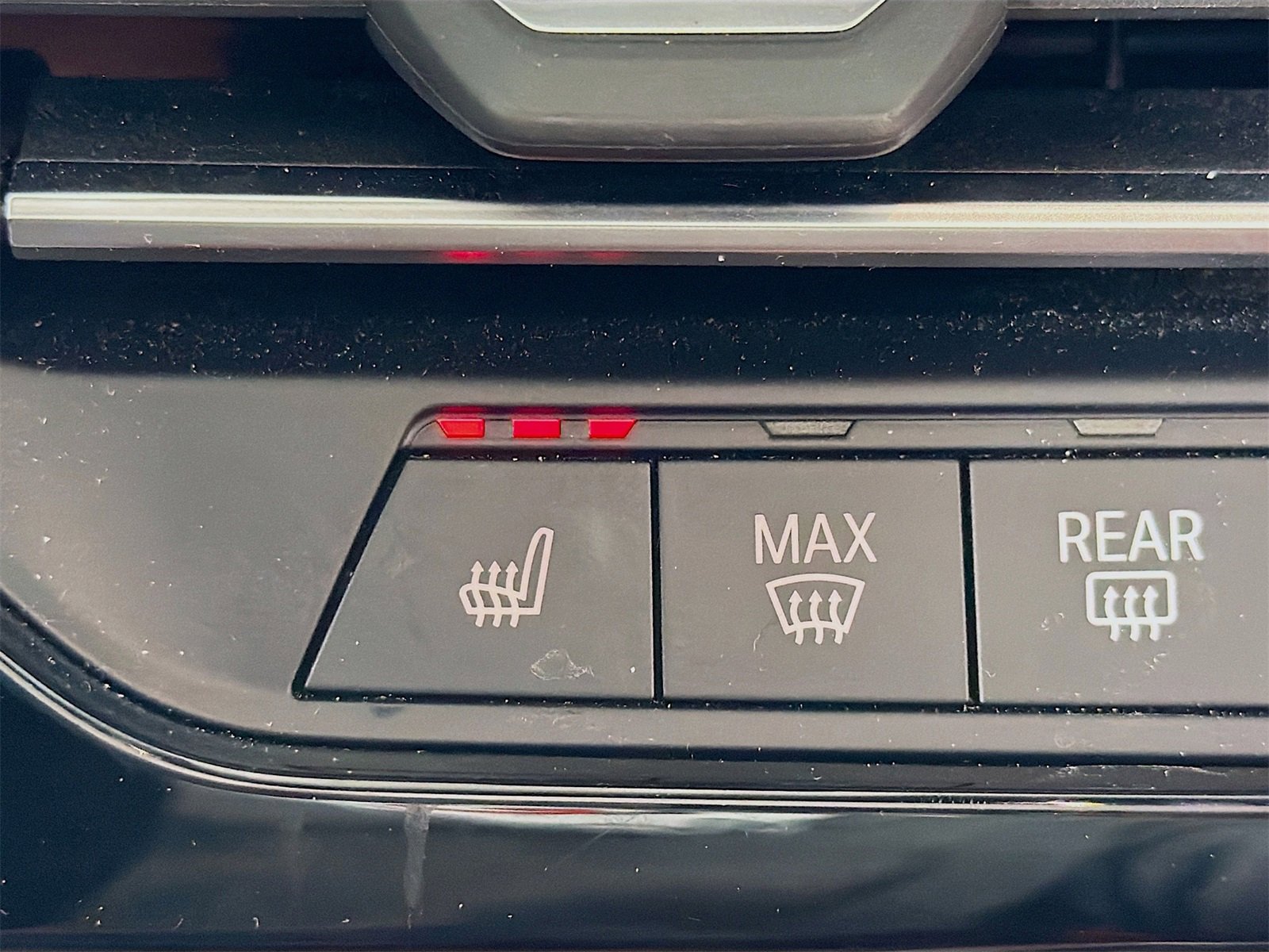 Used 2025 BMW Z4 M40i w/ Premium Package image 31