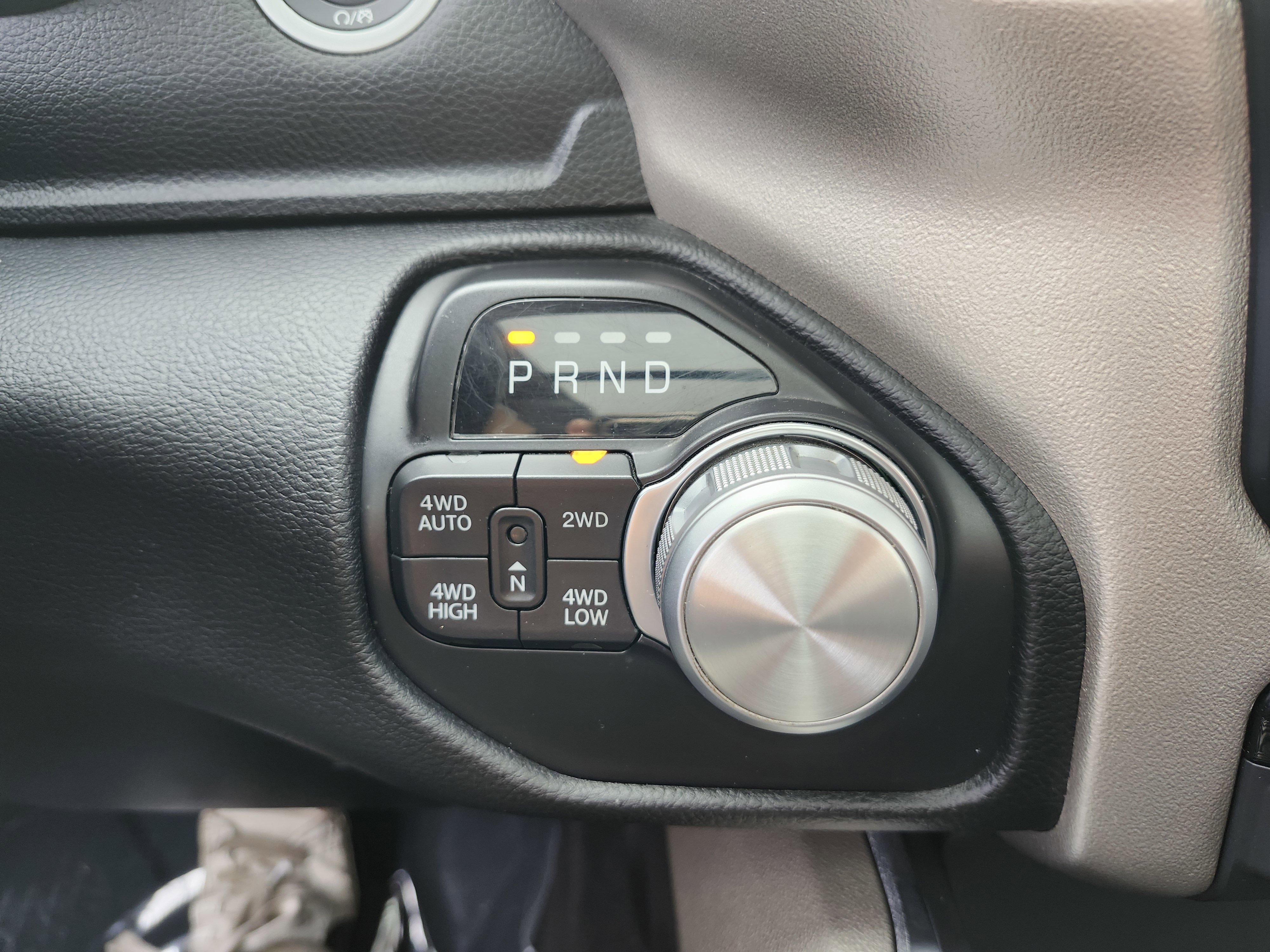 Used 2020 RAM 1500 Laramie AWD/4WD image 40