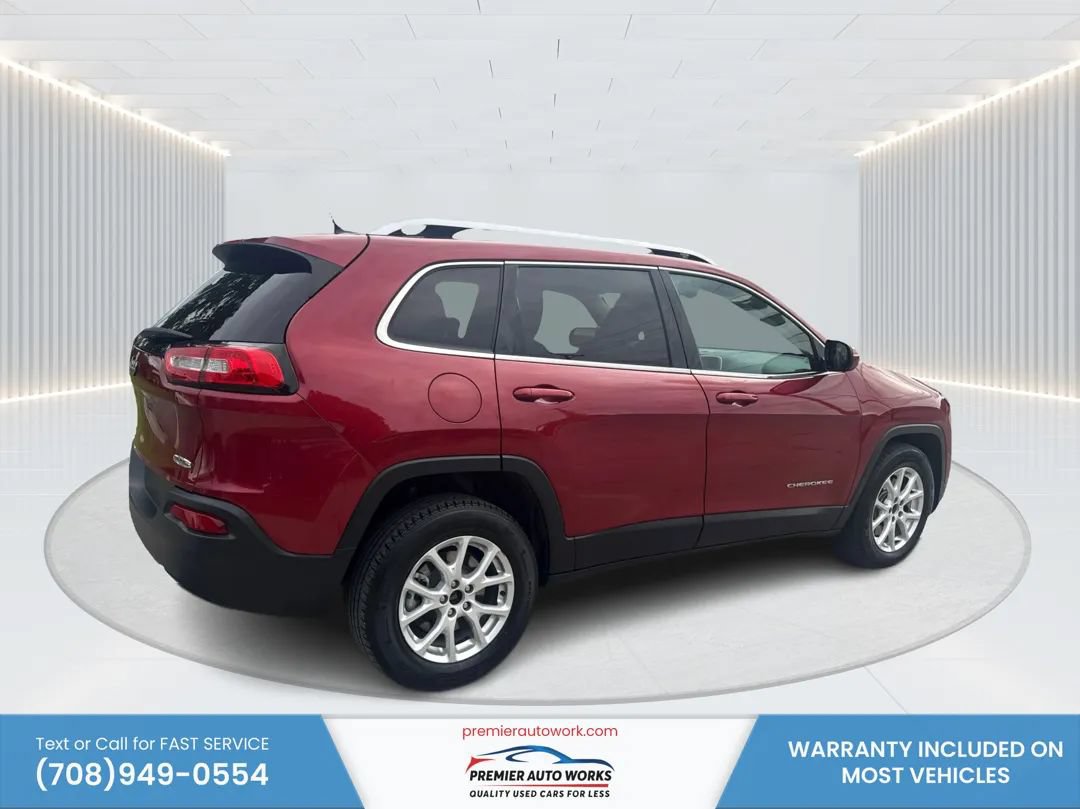 Used 2014 Jeep Cherokee Latitude AWD/4WD image 4