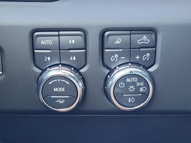 Used 2024 GMC Sierra 3500 AT4 w/ AT4 Premium Plus Package AWD/4WD image 20