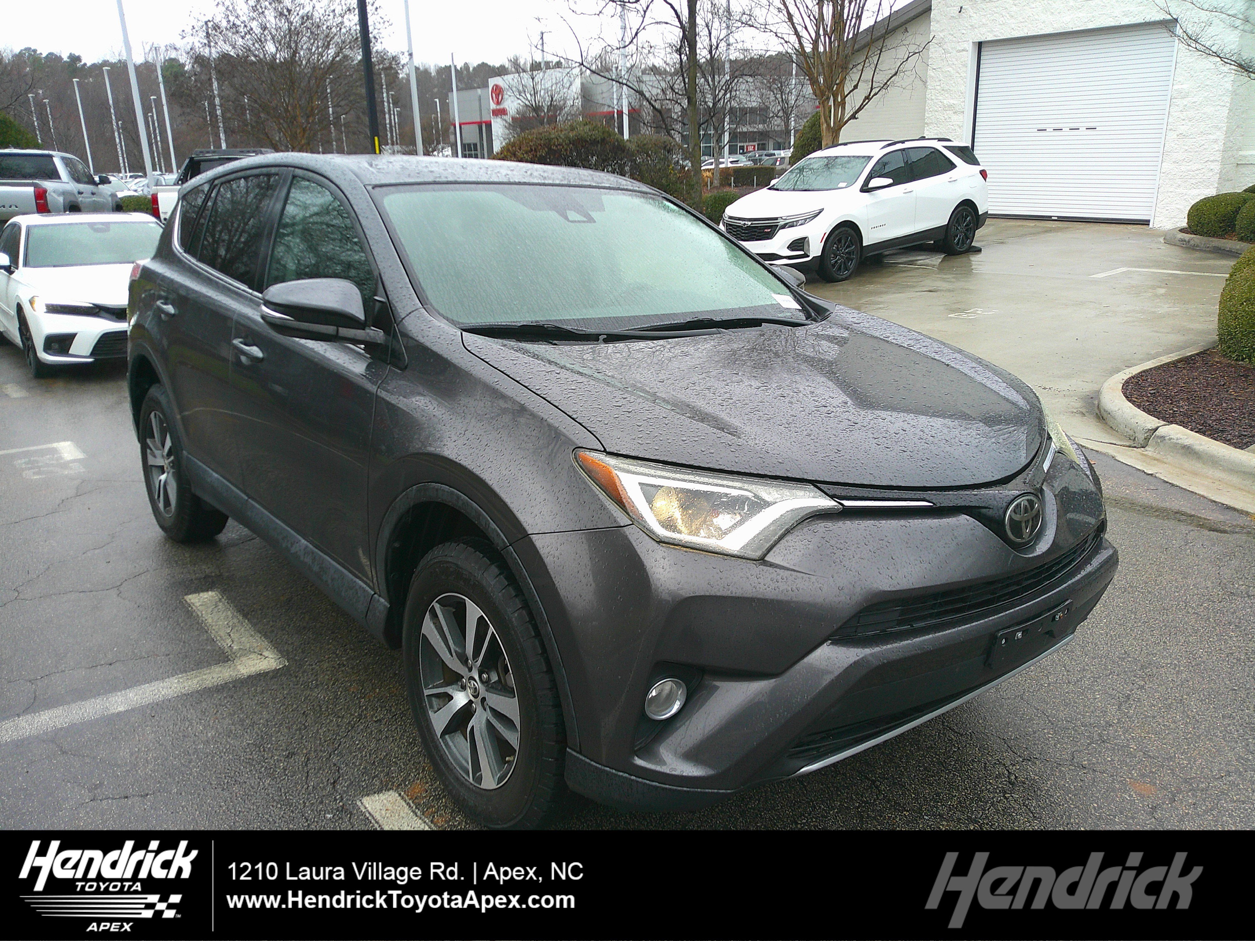 Used 2018 Toyota RAV4 XLE video 1