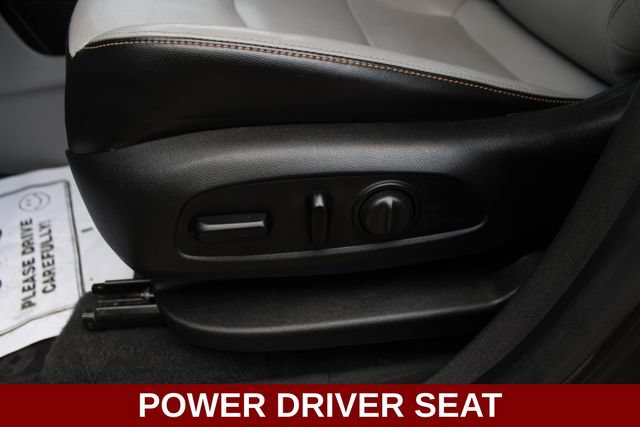 Used 2020 GMC Terrain SLT FWD image 3