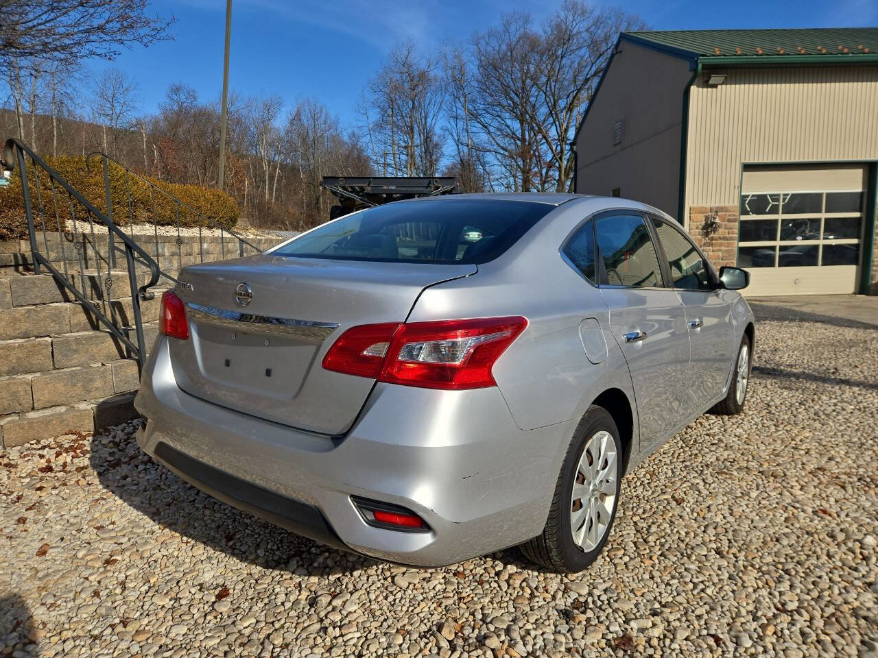 Used 2016 Nissan Sentra S image 3