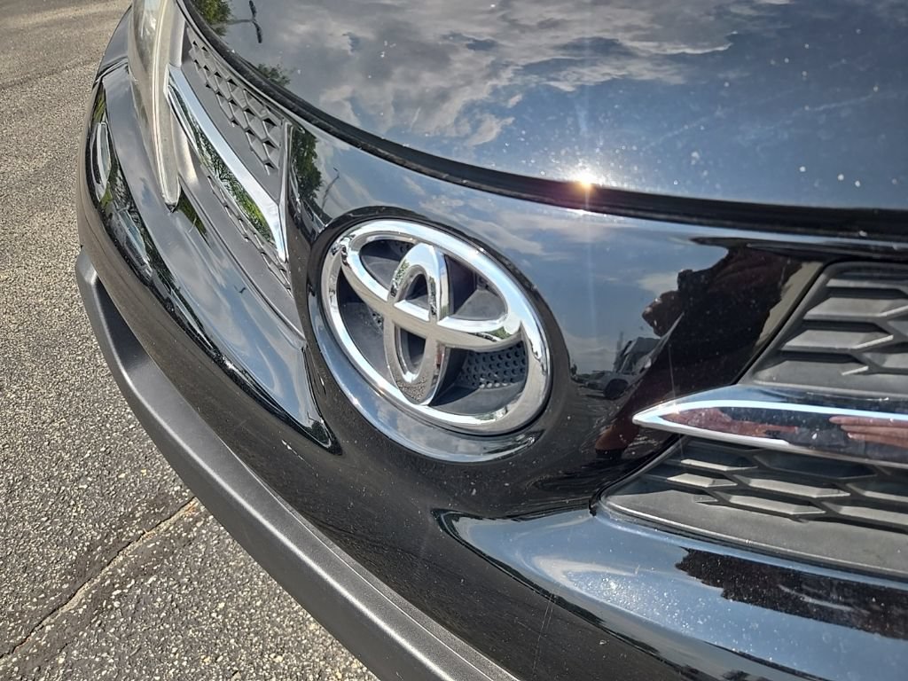 Used 2015 Toyota RAV4 Limited AWD/4WD image 24