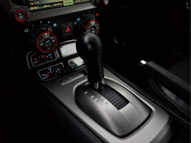 Used 2014 Chevrolet Camaro SS RWD image 14