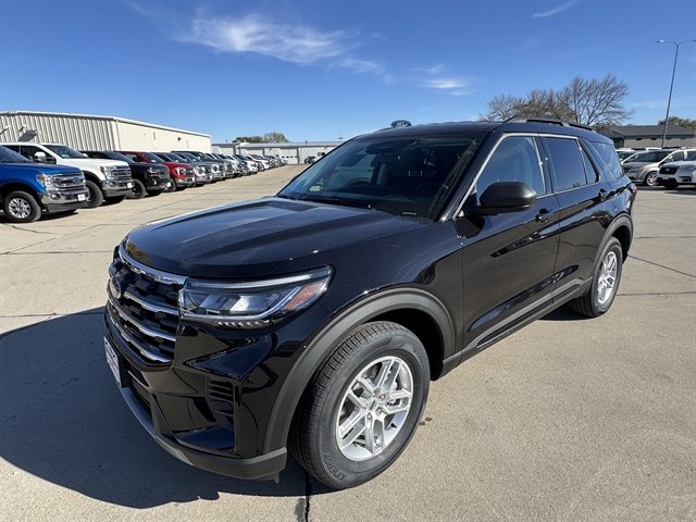 New 2026 Ford Explorer Active image 8