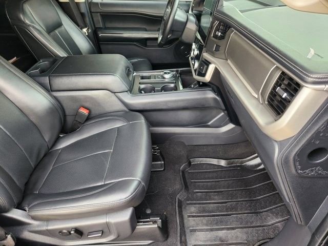 Certified 2024 Ford Expedition XLT image 13