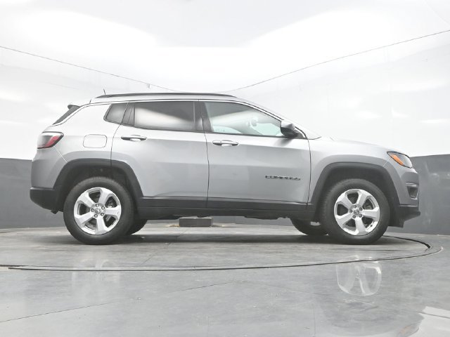 Used 2021 Jeep Compass Latitude w/ Convenience Group AWD/4WD image 40